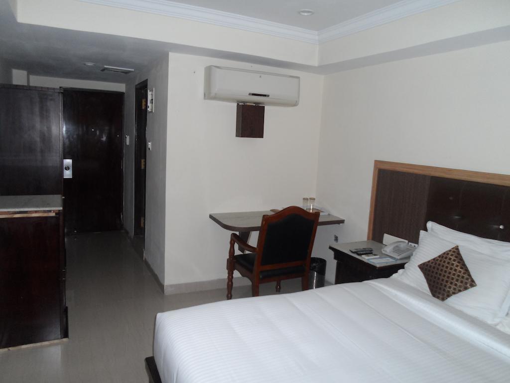 Capital O Hotel Central Park Near Birla Mandir Hyderabad Luaran gambar